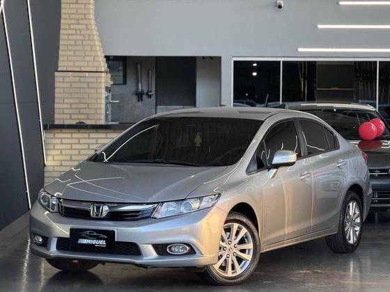HONDA CIVIC 1.8 LXS 16V FLEX 4P AUTOMÁTICO